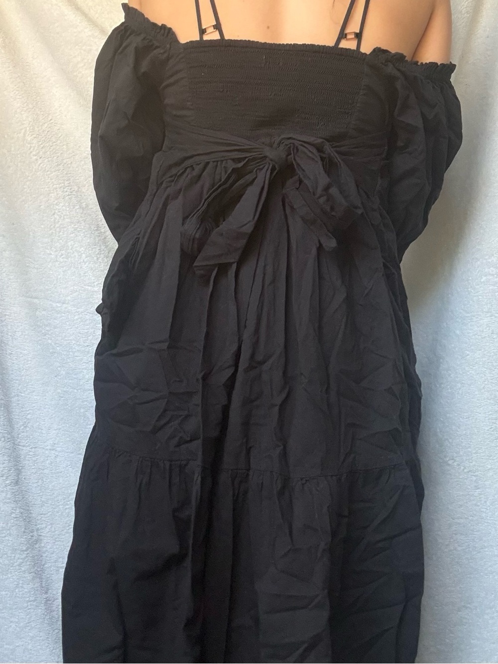 Kimchi Blue Black One-Shoulder Smocked Tie-Waist Dress